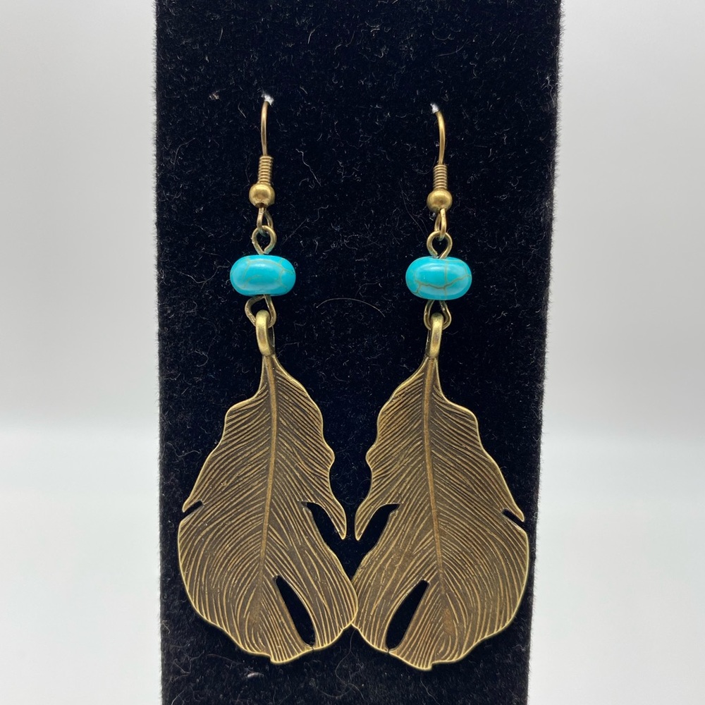 Leaf 🍂 Turquoise Earrings - Picture 2 of 2